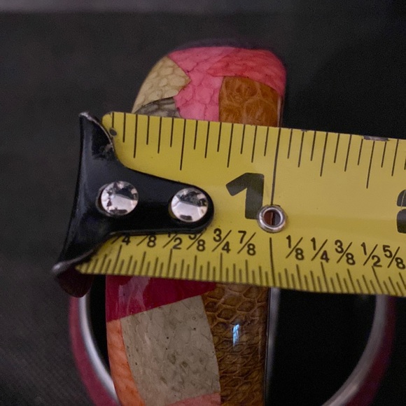 Vintage lot of 2 hot pink sparkles & multi metal Bracelet/bangles - Picture 9 of 10